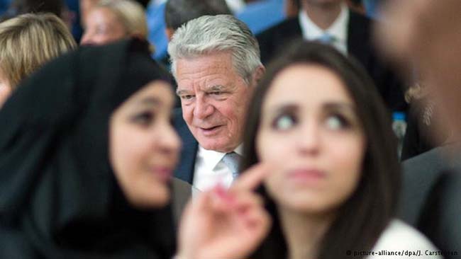 رئیس جمهور آلمان در مراسم افطار با مسلمانان بر بردباری اجتماعی تاکید کرد 